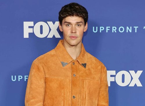 Noah Beck Steps Out Amid Family Scandal: Fox Upfront 2026 Appearance