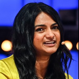 How OnlyFans' Anti-Middle Management Strategy Fuels Its Success