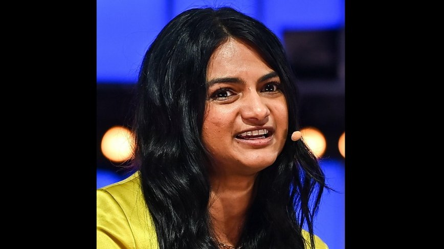 How OnlyFans' Anti-Middle Management Strategy Fuels Its Success