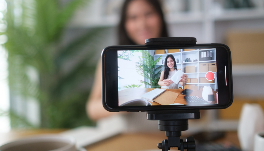 OnlyFans Under Fire: Creators Reveal Exploitation Behind the Scenes