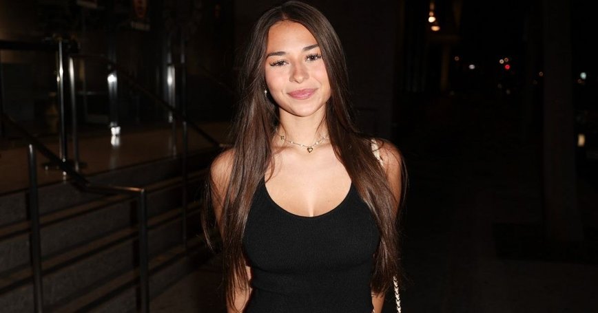 Sophie Rain's Bold Bikini Selfie Lights Up Social Media