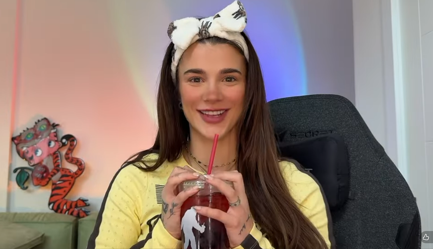 OnlyFans Sensation Ari Kytsya Captivates University of Washington with Controversial Lecture