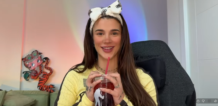 OnlyFans Sensation Ari Kytsya Captivates University of Washington with Controversial Lecture