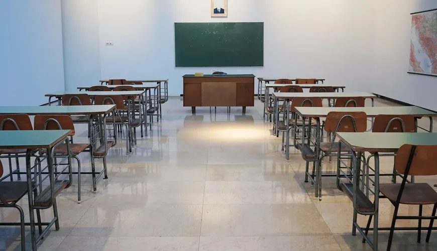 Poland Takes a Stand: No Phones Allowed in Primary Schools