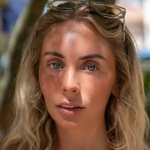 Bonnie Blue's Bold 10-Hour Pregnant Stunt Leaves Fans and Critics Stunned