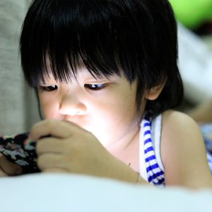 Malaysia Eyes Raising Social Media Age to 16 Amid Rising Safety Concerns