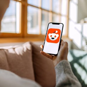 Reddit Rolls Out Global Safety Features for Teens Amid Australia's Social Media Crackdown