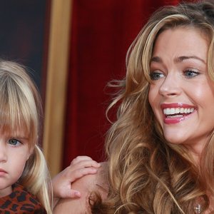 Sami Sheen Stuns in Palm Springs with Bold Pink Swimsuit Pics