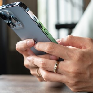 iOS 17.5 Update Sparks Panic Over Old, Deleted Photos Reappearing