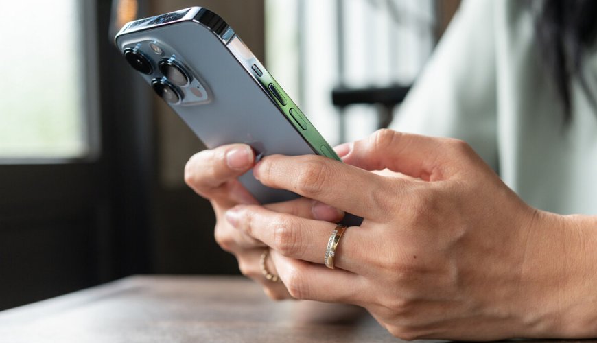 iOS 17.5 Update Sparks Panic Over Old, Deleted Photos Reappearing