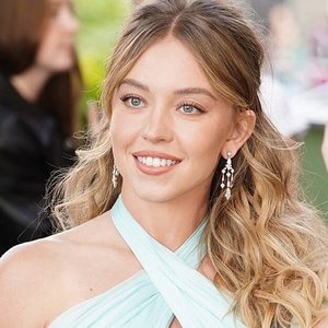 Scooter Braun's Heartfelt Praise for Sydney Sweeney on His Latest Podcast Appearance