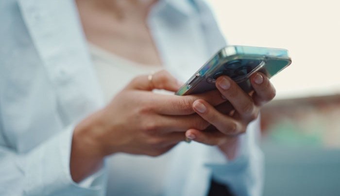 Gen Z Turns to Social Media for Financial Advice – But at What Cost?