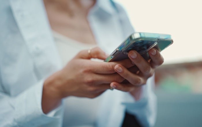 Gen Z Turns to Social Media for Financial Advice – But at What Cost?