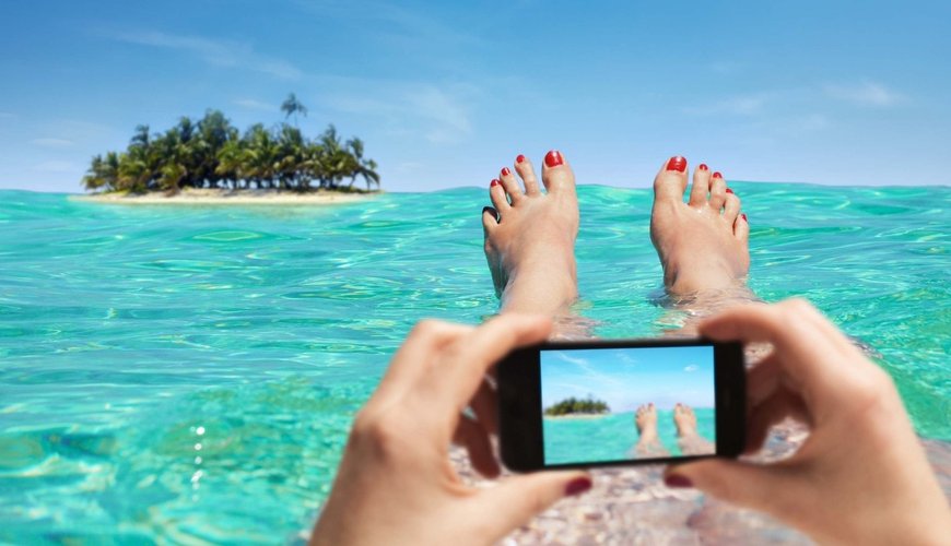 Feet Pics as a Side Hustle in India: Legal, Profitable, or Both?