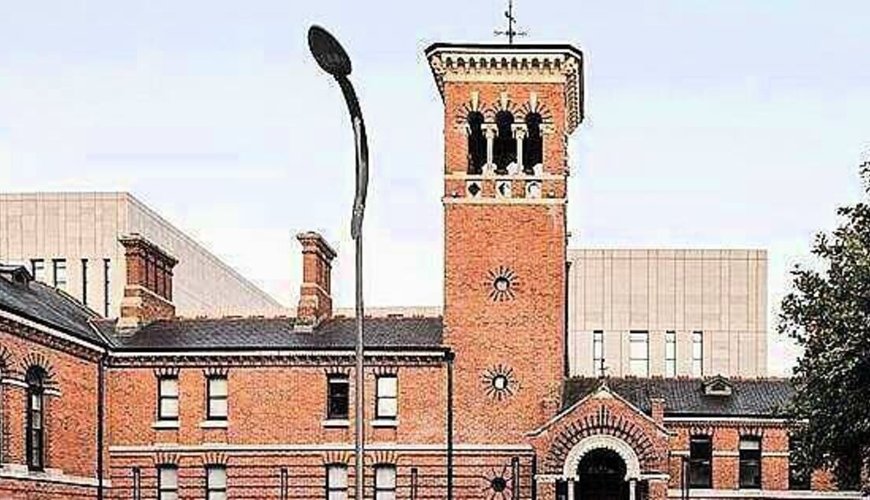 Sex Offender's Snapchat Scandal: Messages to Teens Spark Outrage