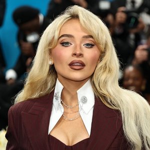 Shaquille O'Neal Hilariously Shuts Down Wild Sabrina Carpenter DM Rumors