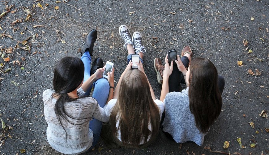 UK Lords Push for Age Ban on Social Media in Bold Move