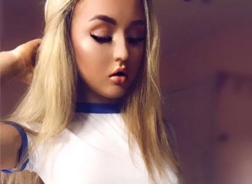 OnlyFans Star Belle Olivia Hires Bodyguard, Thanks to "Sugar Daddy" Support