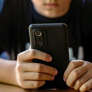 AI 'Undressing' Apps Target Teens – Tech Companies in the Hot Seat