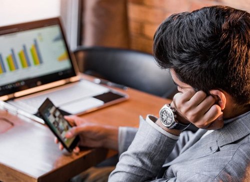 The Secret Habit Sabotaging Your Motivation, According to a Leading Psychologist