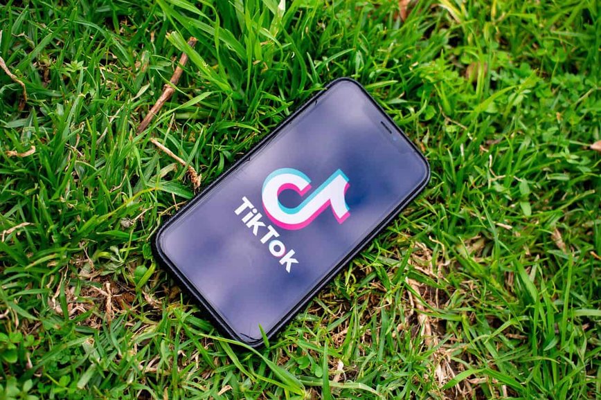 TikTok Triumphs Over Instagram in Costa Rica's Social Media Scene
