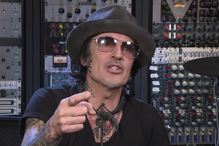 Ronnie Radke Sparks Buzz Over Tommy Lee's Alleged Bank Balance