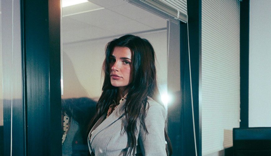 Ari Kytsya's Bold Honesty Draws Massive Female Following on TikTok