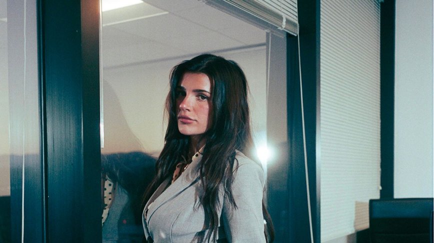 Ari Kytsya's Bold Honesty Draws Massive Female Following on TikTok