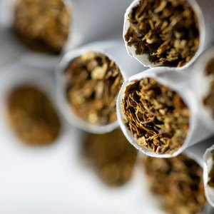 US Smoking Rates Hit Historic Low: Fewer Than 1 in 10 Adults Light Up