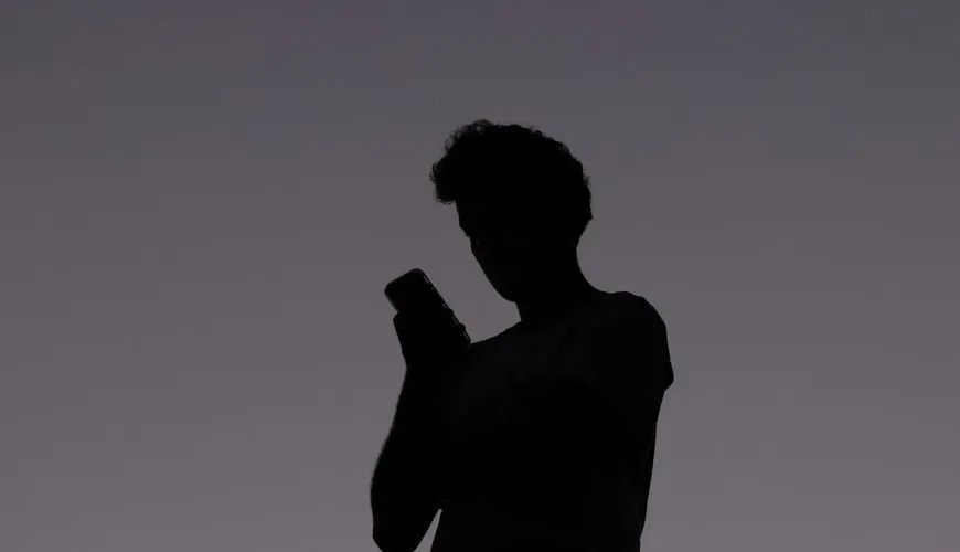 Australia's New Age-Verification Law Causes Surge in VPN Downloads, Alters Adult Content Access